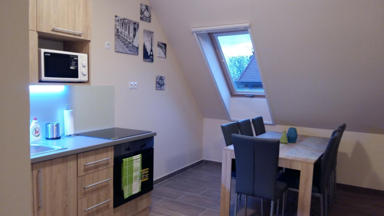 Tahiti Apartman Hajdúszoboszló Extérieur photo