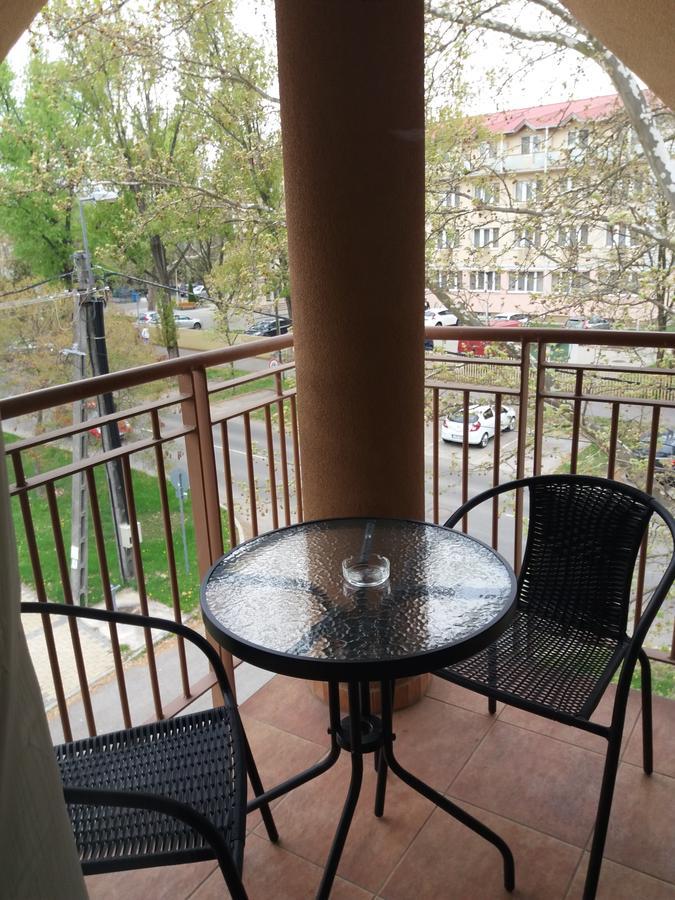 Tahiti Apartman Hajdúszoboszló Extérieur photo