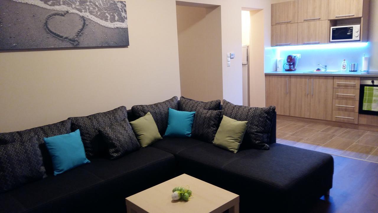 Tahiti Apartman Hajdúszoboszló Extérieur photo
